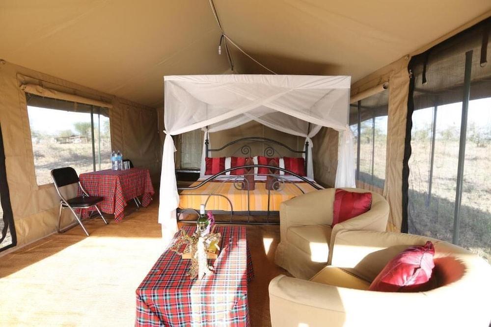 Serengeti Wildebeest Camp Hotel Buitenkant foto